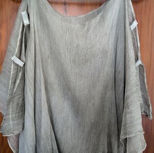 Scandal 2pc silk and viscose tank and flutter blouse, taupe